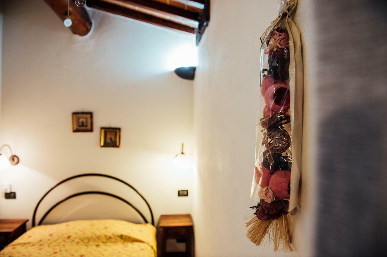 Castiglione dʼOrcia Agriturismo Il Noce מראה חיצוני תמונה